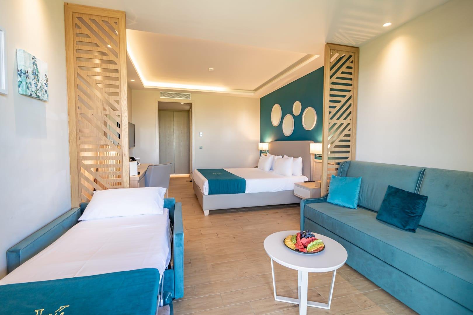 Almyros Beach Альмирос-Бич Экстерьер фото Family room