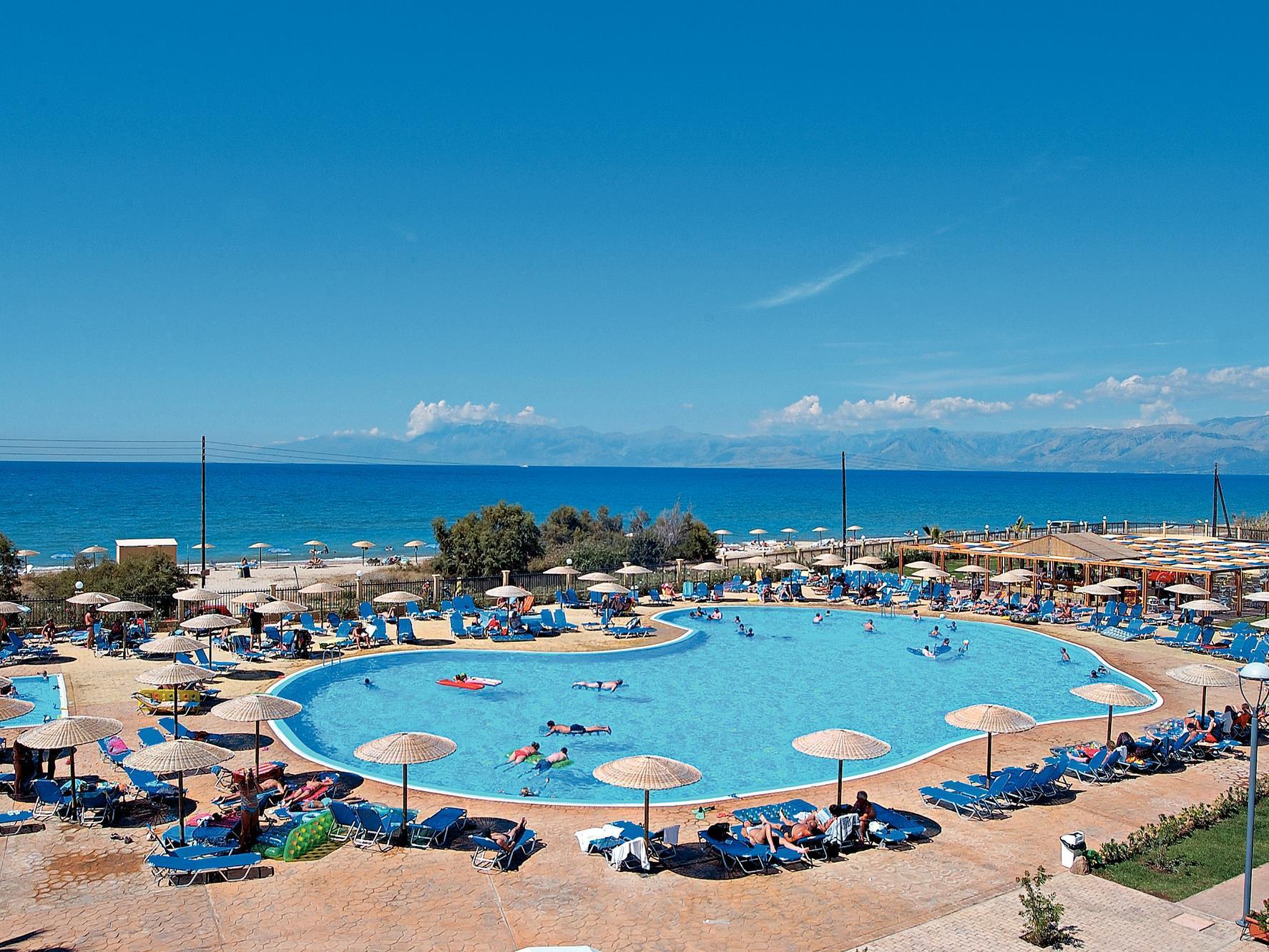Almyros Beach Альмирос-Бич Экстерьер фото The beach at the hotel
