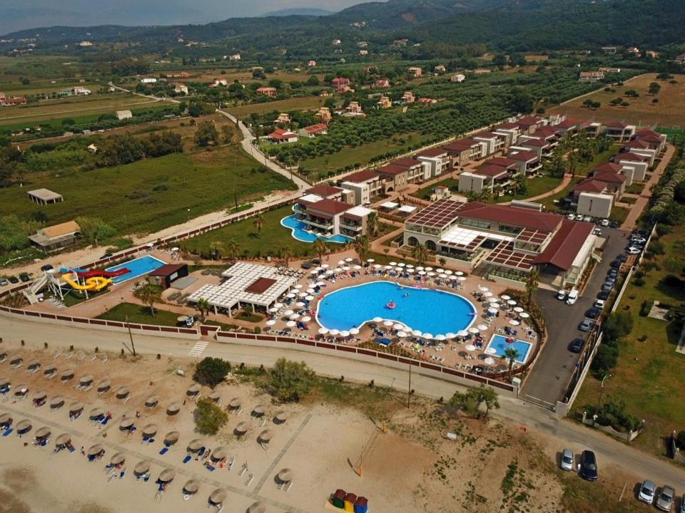 Almyros Beach Альмирос-Бич Экстерьер фото Aerial view of the complex