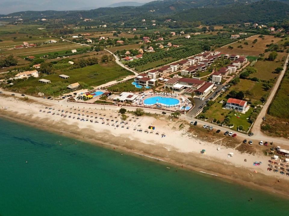 Almyros Beach Альмирос-Бич Экстерьер фото Aerial view of the beach