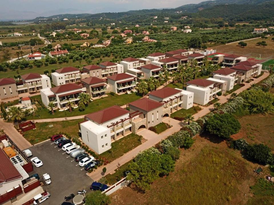 Almyros Beach Альмирос-Бич Экстерьер фото Residential complex in the village